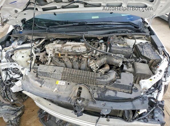 5YFEPMAE8NP320859 2022 TOYOTA LL White Vista interior trasera