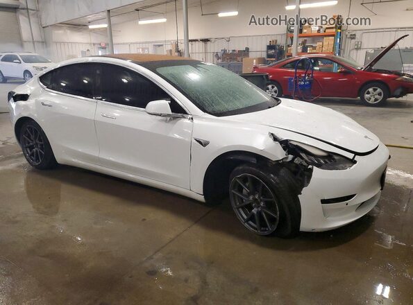 5YJ3E1EB0JF085388 2018 TESLA MODEL Белый Передняя правая четверть