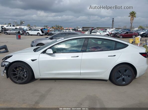 5YJ3E1EB2NF172215 2022 TESLA MODEL 3 Белый Панорамный вид салона 360°