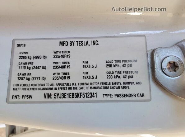 5YJ3E1EB5KF512341 2019 TESLA MODEL White Widok komory silnika