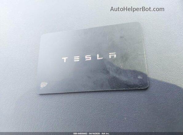 5YJ3E1EB7NF350698 2022 TESLA MODEL 3 Синий Вид панели приборов