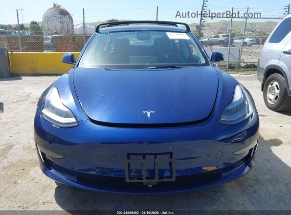 5YJ3E1EB7NF350698 2022 TESLA MODEL 3 Синий Вид щитка приборов