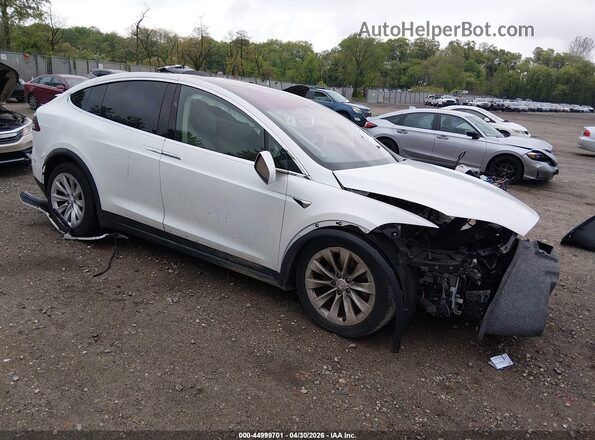 5YJXCDE29KF163404 2019 TESLA MODEL X Белый Передняя правая четверть