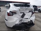2021 Tesla Model Y Long Range Dual Motor All-wheel Drive White vin: 5YJYGDEE1MF152029