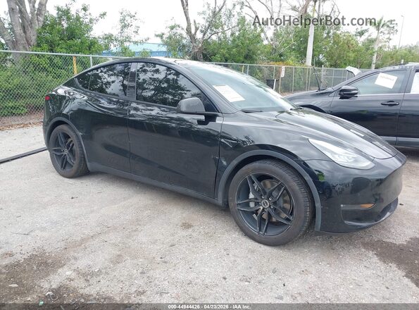 5YJYGDEE1MF209216 2021 TESLA MODEL Y Black Передня права чверть