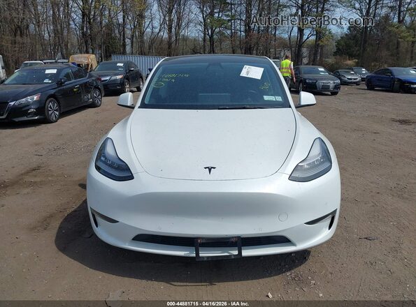5YJYGDEE4MF123897 2021 TESLA MODEL Y White Widok deski rozdzielczej