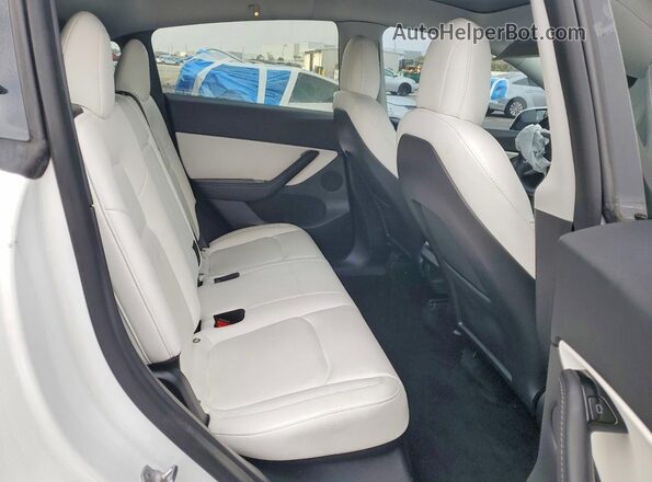 5YJYGDEE6LF046285 2020 TESLA MODEL Белый Вид задних сидений
