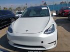 2021 Tesla Model Y Performance Dual Motor All-wheel Drive White vin: 5YJYGDEF0MF146442