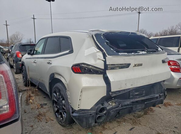 5YM23CS08P9S69925 2023 BMW OTHER White Trasero izquierdo