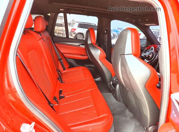 5YMTS0C02M9F29612 2021 BMW X3 Красный Вид задних сидений