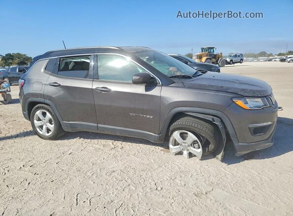 3C4NJCBB5JT256996 2018 JEEP COMPASS Charcoal Widok z przodu