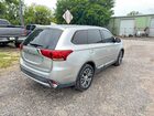 2018 Mitsubishi Outlander Se Серебряный vin: JA4AD3A34JZ001551