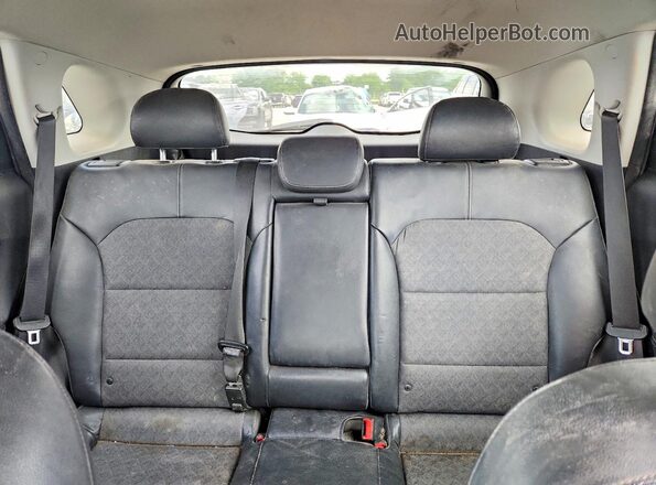 KNDCC3LC3H5048196 2017 KIA NIRO Black Вид задньої частини салону