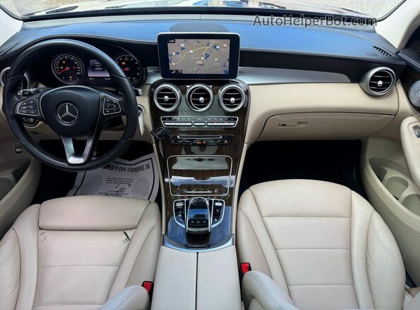 WDC0G4KB9GF011985 2016 MERCEDES-BENZ GLC-CLASS Blue Engine compartment view