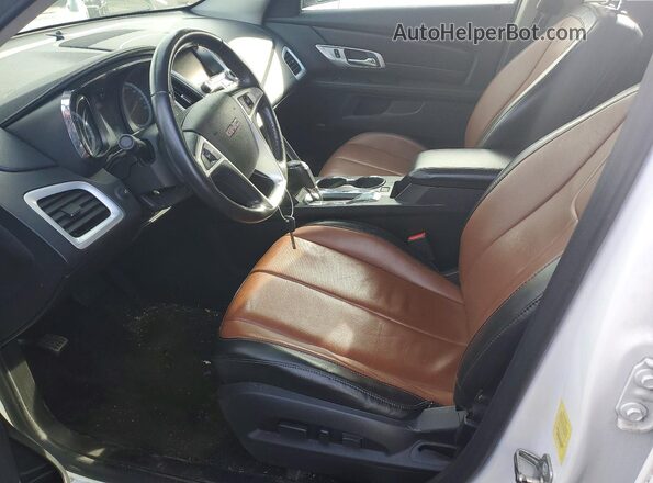 2GKFLUEK5H6150373 2017 GMC TERRAIN Белый Вид панели приборов