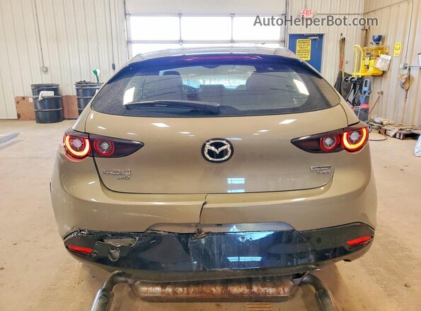 JM1BPBYY7R1704746 2024 MAZDA 3 Зеленый Вид салона спереди