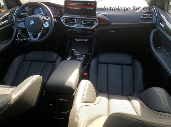 5UX43DP02R9V93468 2024 BMW X3 White Widok zestawu wskaźników