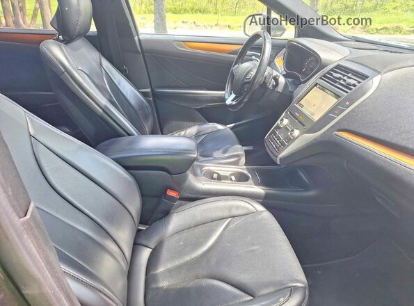 5LMCJ3D90HUL21750 2017 LINCOLN MKC Угольный Вид сзади