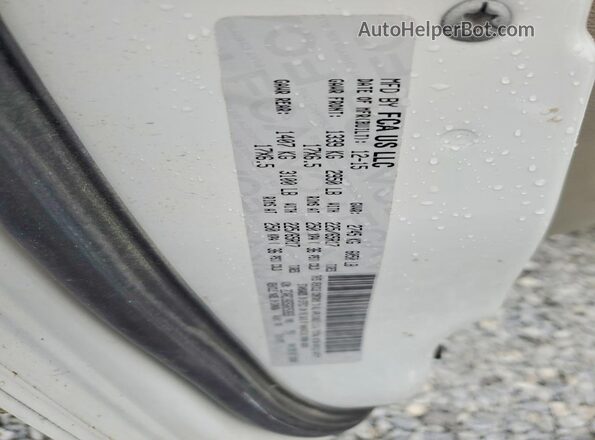 2C4RC1BG5GR252826 2016 CHRYSLER TOWN Белый 