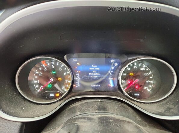 3C4NJDCB3MT520127 2021 JEEP COMPASS Silver Vista de los asientos traseros