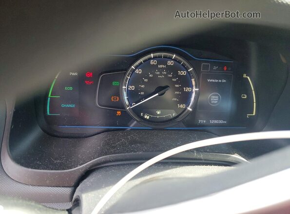 KMHC65LC8JU075792 2018 HYUNDAI IONIQ White Հետևի նստատեղերի տեսք