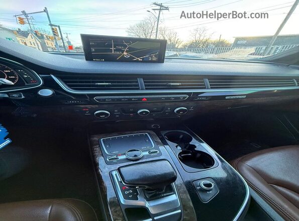 WA1LAAF72HD016784 2017 AUDI Q7 Белый Вид подкапотного пространства