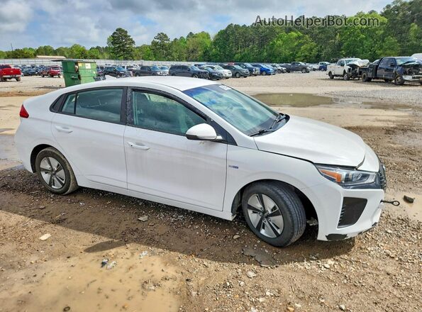 KMHC65LC8JU075792 2018 HYUNDAI IONIQ White Դիմացի տեսք