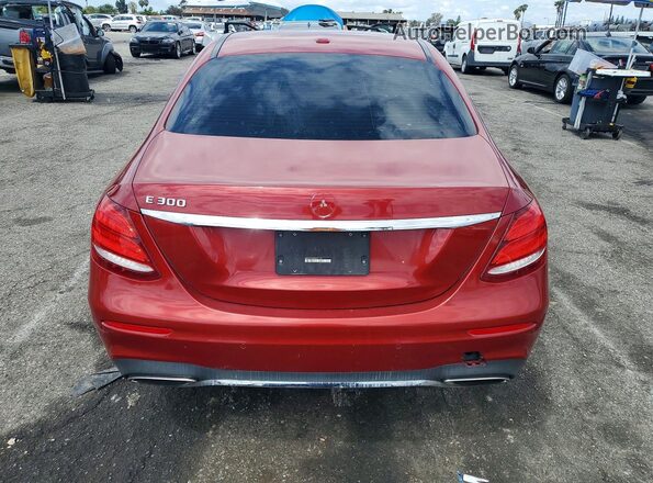 WDDZF4JB8HA031165 2017 MERCEDES-BENZ E Burgundy Вид салону спереду