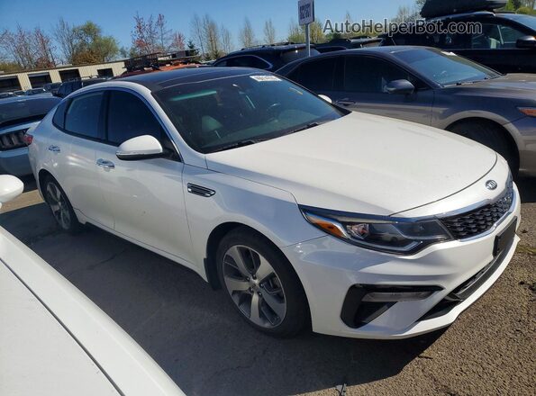 5XXGT4L36KG316829 2019 KIA OPTIMA Белый Вид спереди