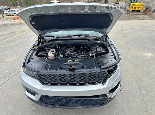 1C4RJHAGXS8656063 2025 JEEP GRAND Silver Widok tylnych siedzeń