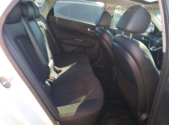 5XXGT4L36KG316829 2019 KIA OPTIMA Белый Вид задней части салона