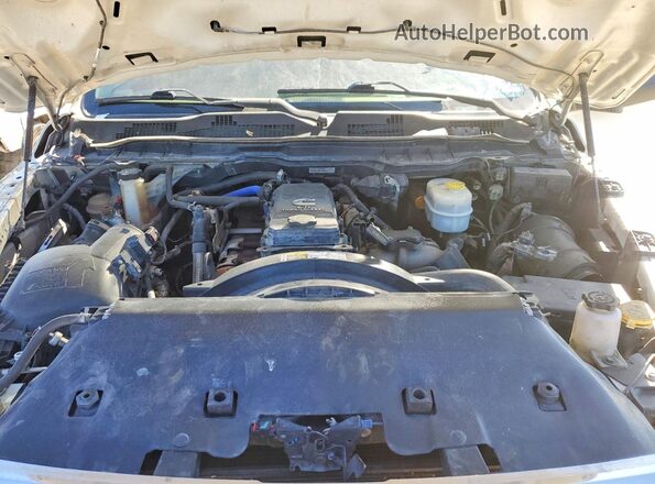3C63RRKL2HG576797 2017 RAM 3500 Белый Вид подкапотного пространства