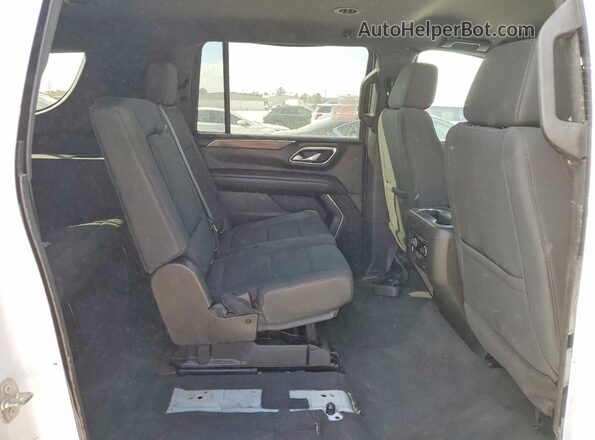 1GNSKBKD9MR259044 2021 CHEVROLET SUBURBAN Белый Вид задней части салона