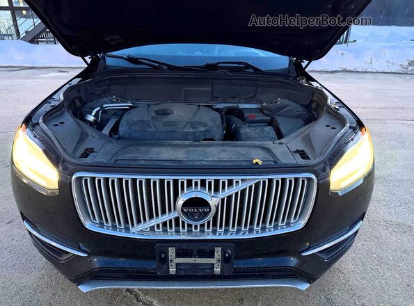 YV4A22PL3J1209333 2018 VOLVO XC90 Black Vista interior delantera