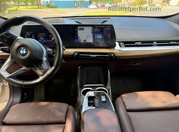 WBX73EF07P5W12917 2023 BMW X1 Белый Вид щитка приборов