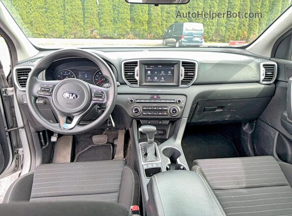 KNDPMCAC7H7037286 2017 KIA SPORTAGE Silver Widok tylnych siedzeń