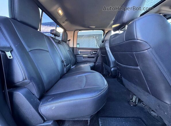 3C6UR5FL6HG721170 2017 RAM 2500 Черный Вид салона спереди