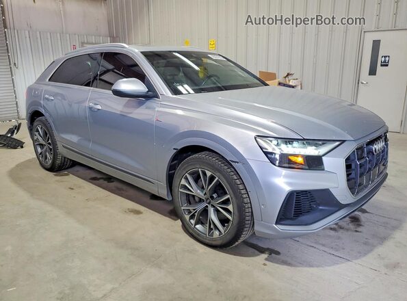 WA1EVAF10MD021050 2021 AUDI Q8 Silver Widok z przodu