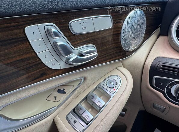 WDC0G4KB9GF011985 2016 MERCEDES-BENZ GLC-CLASS Blue 360 interior view