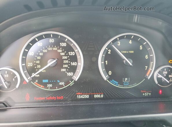 5UXKT0C33H0V95734 2017 BMW X5 Silver Вид задніх сидінь