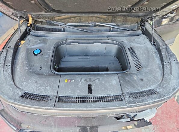 5XYAFFS51TG006807 2026 KIA EV9 Черный Вид подкапотного пространства