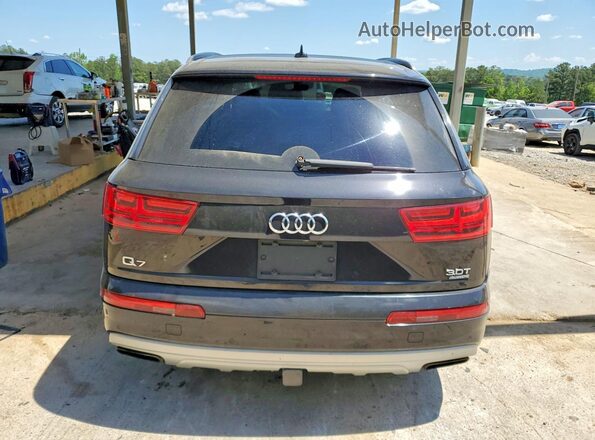 WA1LAAF72HD013366 2017 AUDI Q7 Черный Вид салона спереди