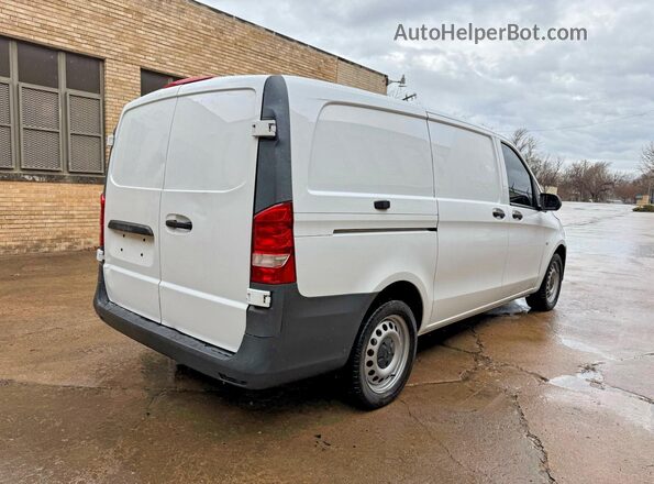 WD3PG2EA5H3338702 2017 MERCEDES-BENZ METRIS White Vista frontal