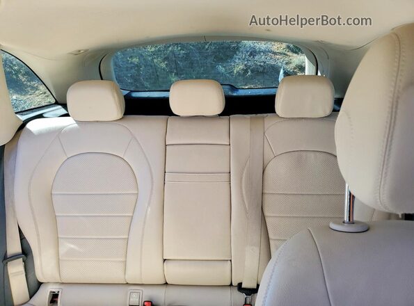WDC0G4KBXGF016791 2016 MERCEDES-BENZ GLC-CLASS Red Vista interior trasera
