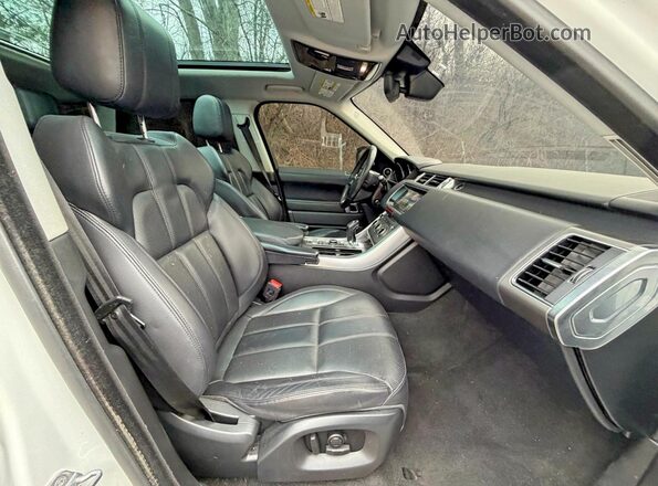 SALWG2FV6HA670381 2017 LAND ROVER RANGE ROVER White Widok z przodu