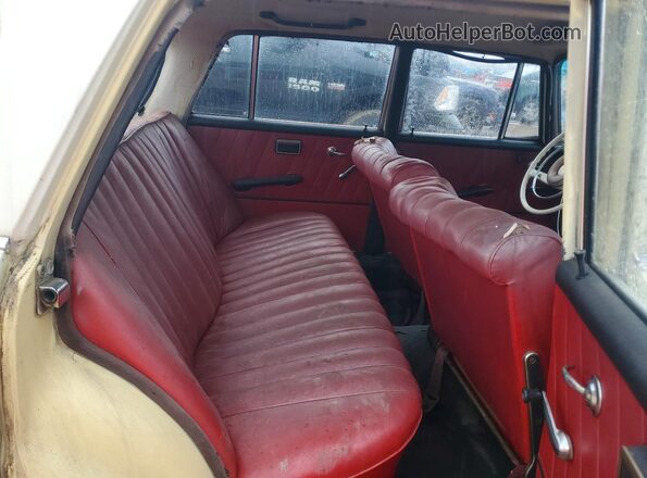 190DC041139D 1963 MERCEDES-BENZ 190 White Widok wnętrza z tyłu