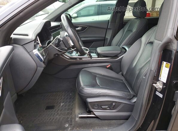 WA1FVBF10KD026871 2019 AUDI Q8 Черный Вид панели приборов