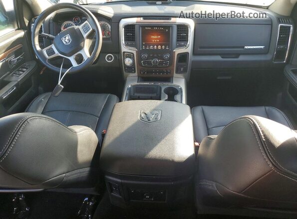 1C6RR7NM7HS881689 2017 RAM 1500 Черный Вид щитка приборов