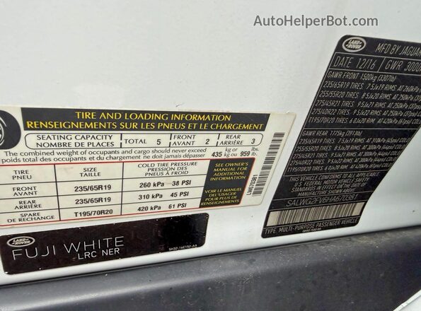 SALWG2FV6HA670381 2017 LAND ROVER RANGE ROVER White Widok tylnych siedzeń