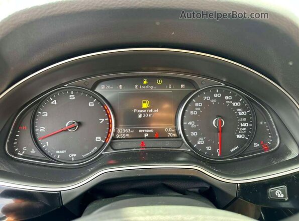 WA1LAAF78JD045051 2018 AUDI Q7 White Widok deski rozdzielczej